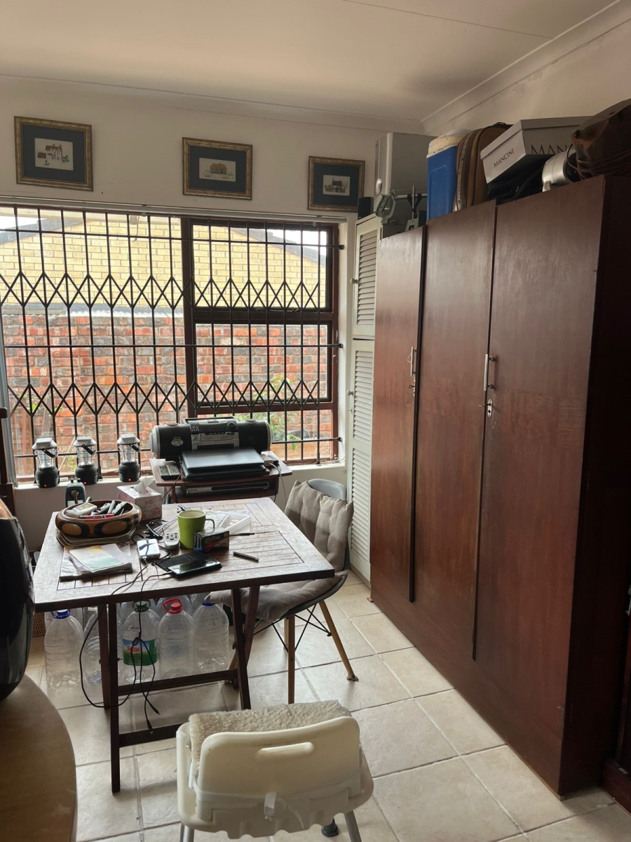 5 Bedroom Property for Sale in Noorsekloof Eastern Cape